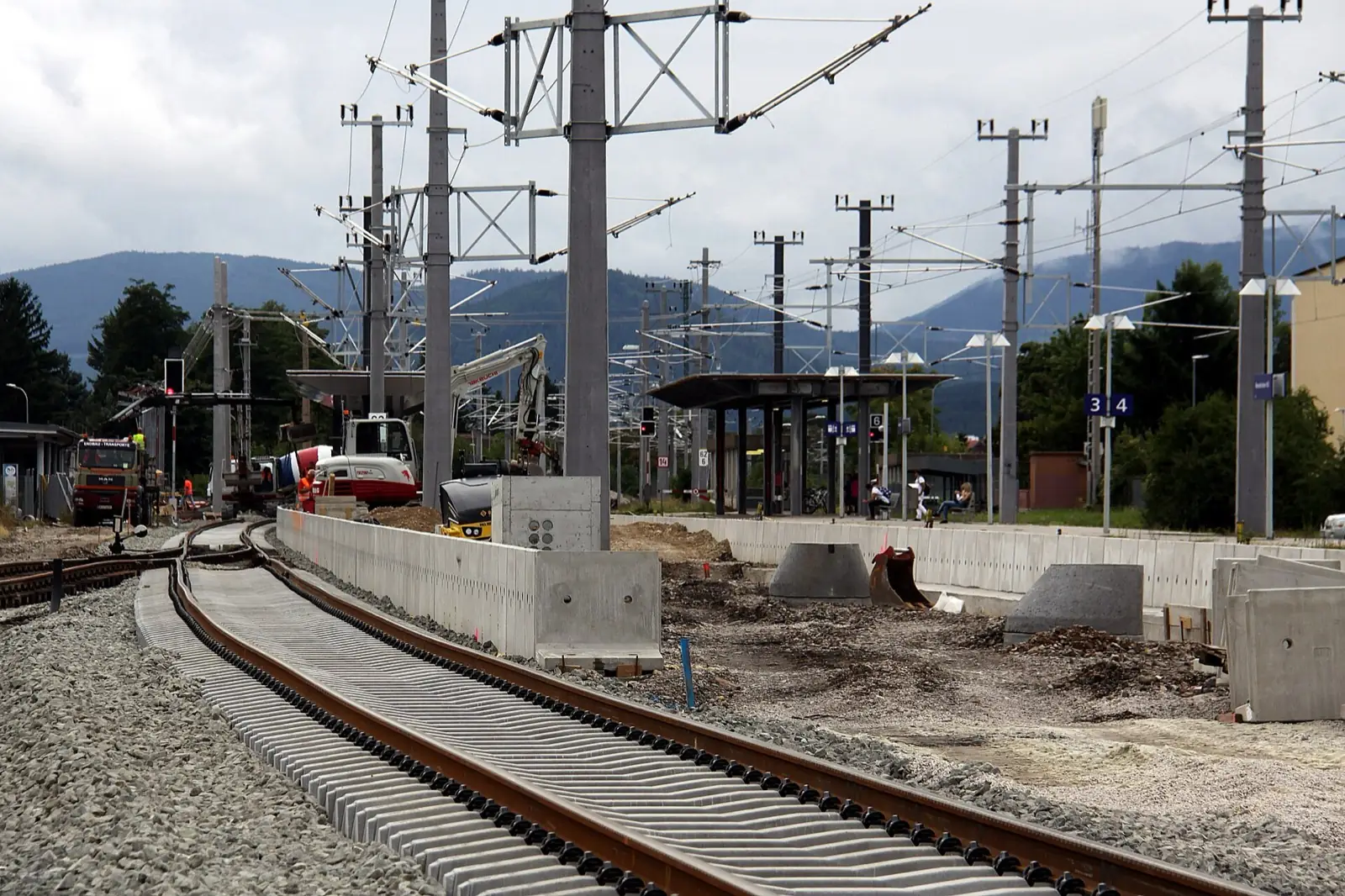 New track and ballast on a railway reconstruction site